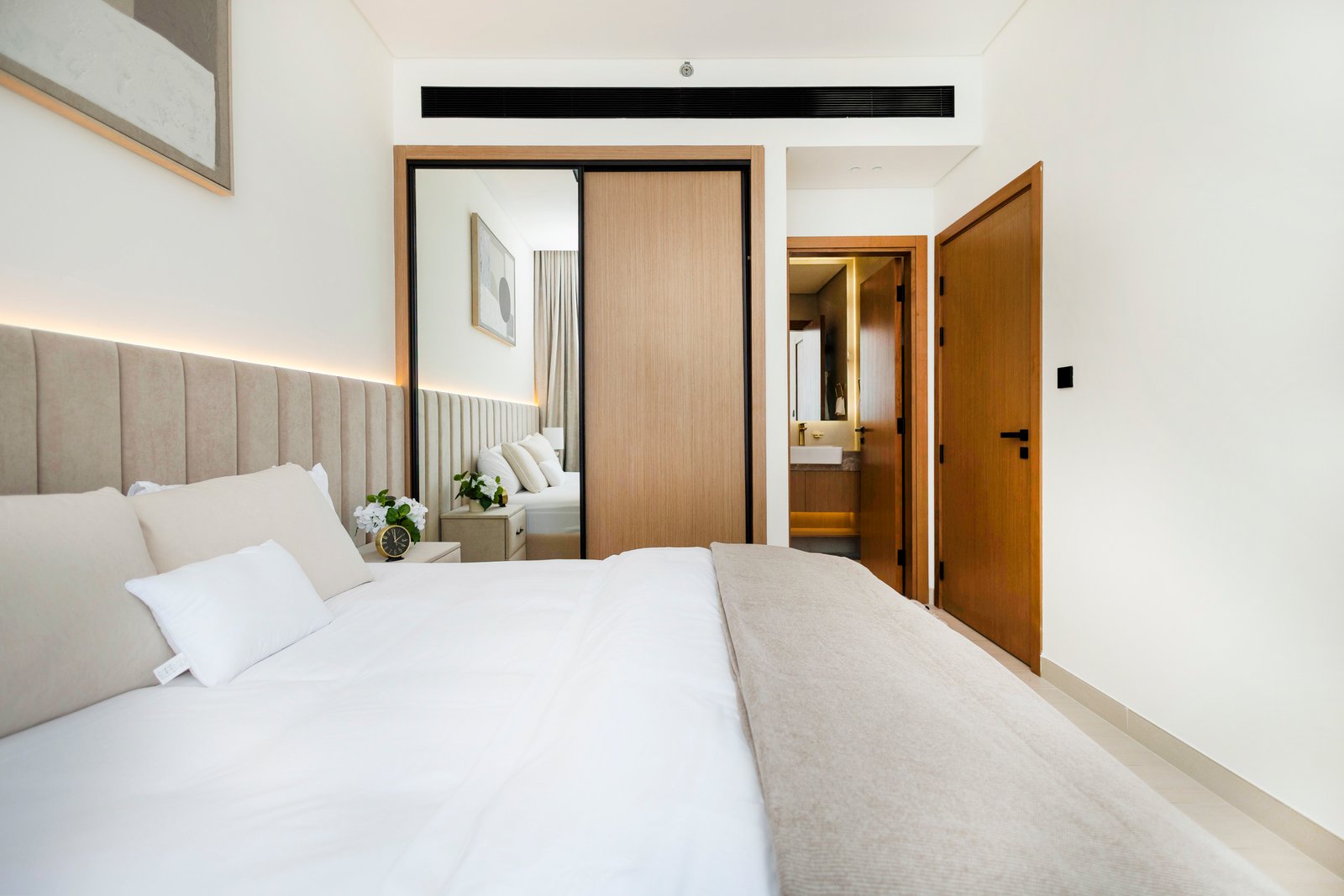 Elara Stays | Luxury 2BR APT w/ Private Pool, JVC full screen image